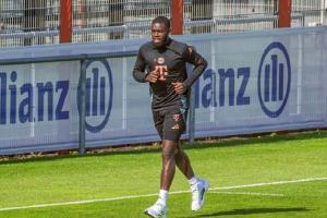 世界赛直播-于帕恢复跑步训练！图片报：于帕已接受手术 缺席时间还有待确认